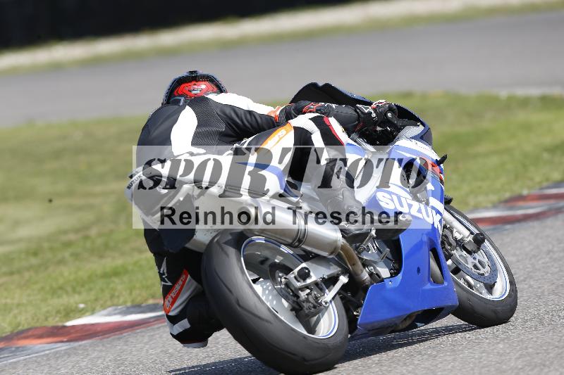 /45 10.08.2025 Plüss Moto Sport ADR/Freies Fahren/backside